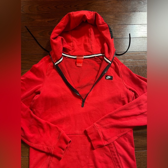 Nike Vintage Y2K Red Women’s Hoodie Size Small - Picture 2 of 7